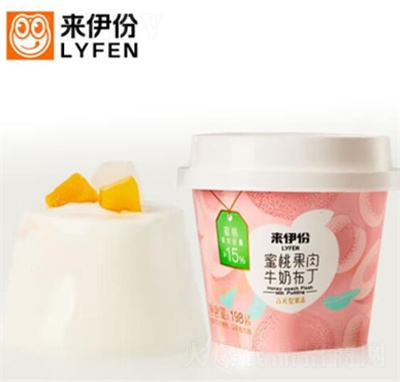 來伊份蜜桃果肉牛奶布丁大顆果肉果凍休閑零食小吃198g